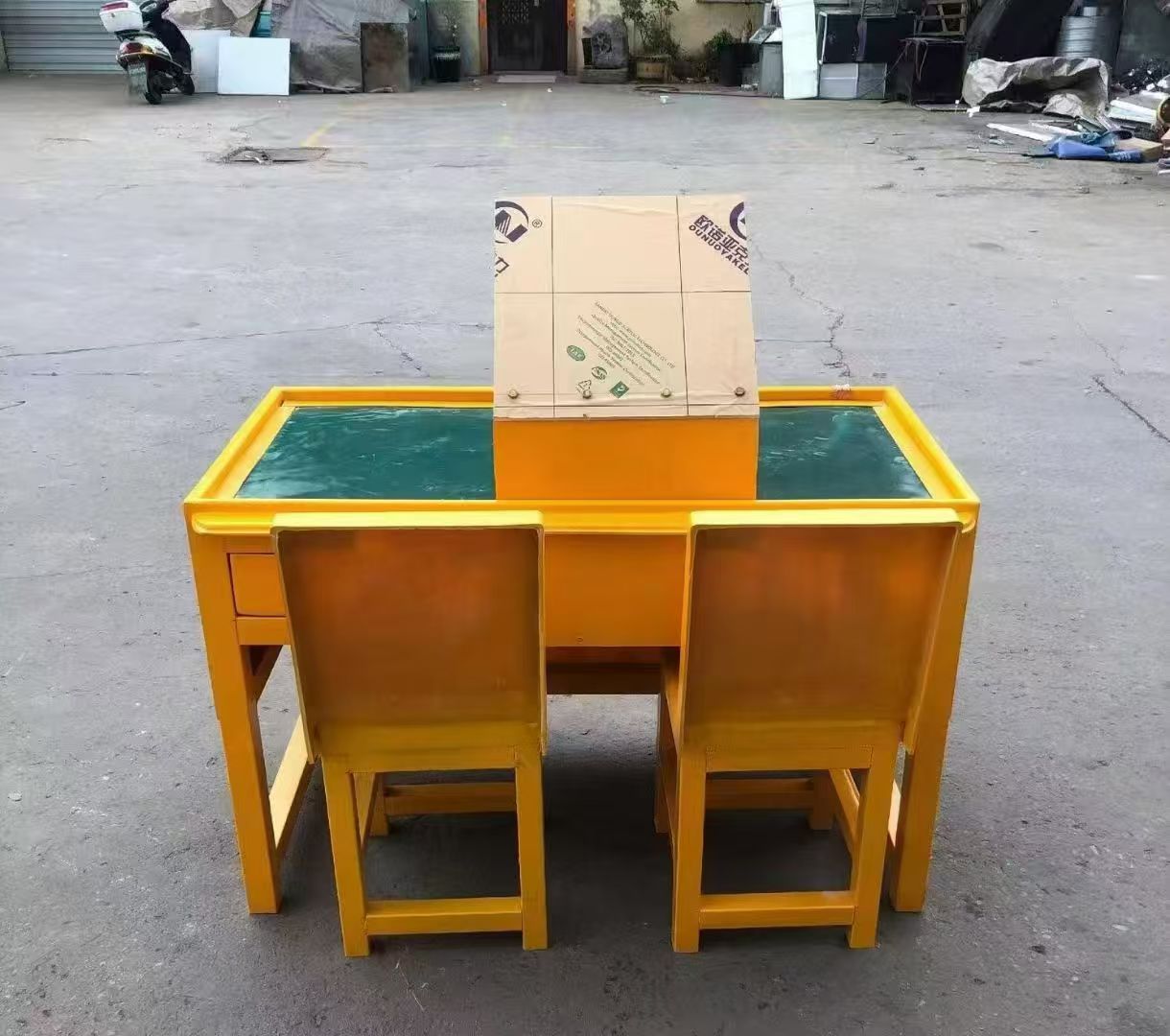 澄海防静电导通桌井下煤矿火工品发放桌：危险品流转的安全守护者